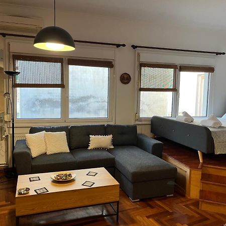 Chita'S Downtown Apartment Янина Екстериор снимка